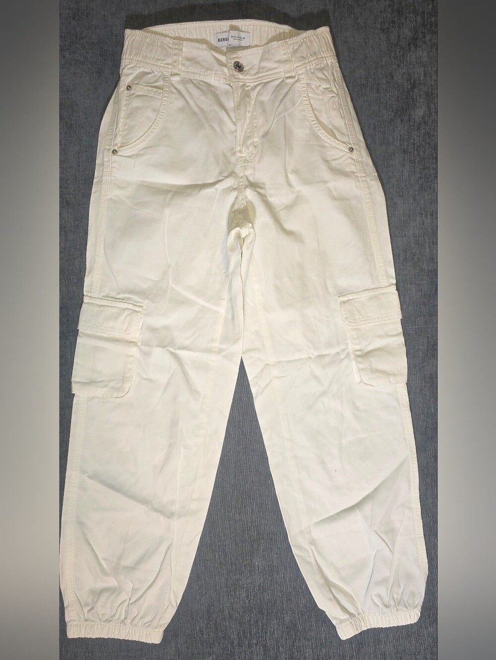 Bershka White High Waisted Elastic Waist Cargo Joggers Size Small